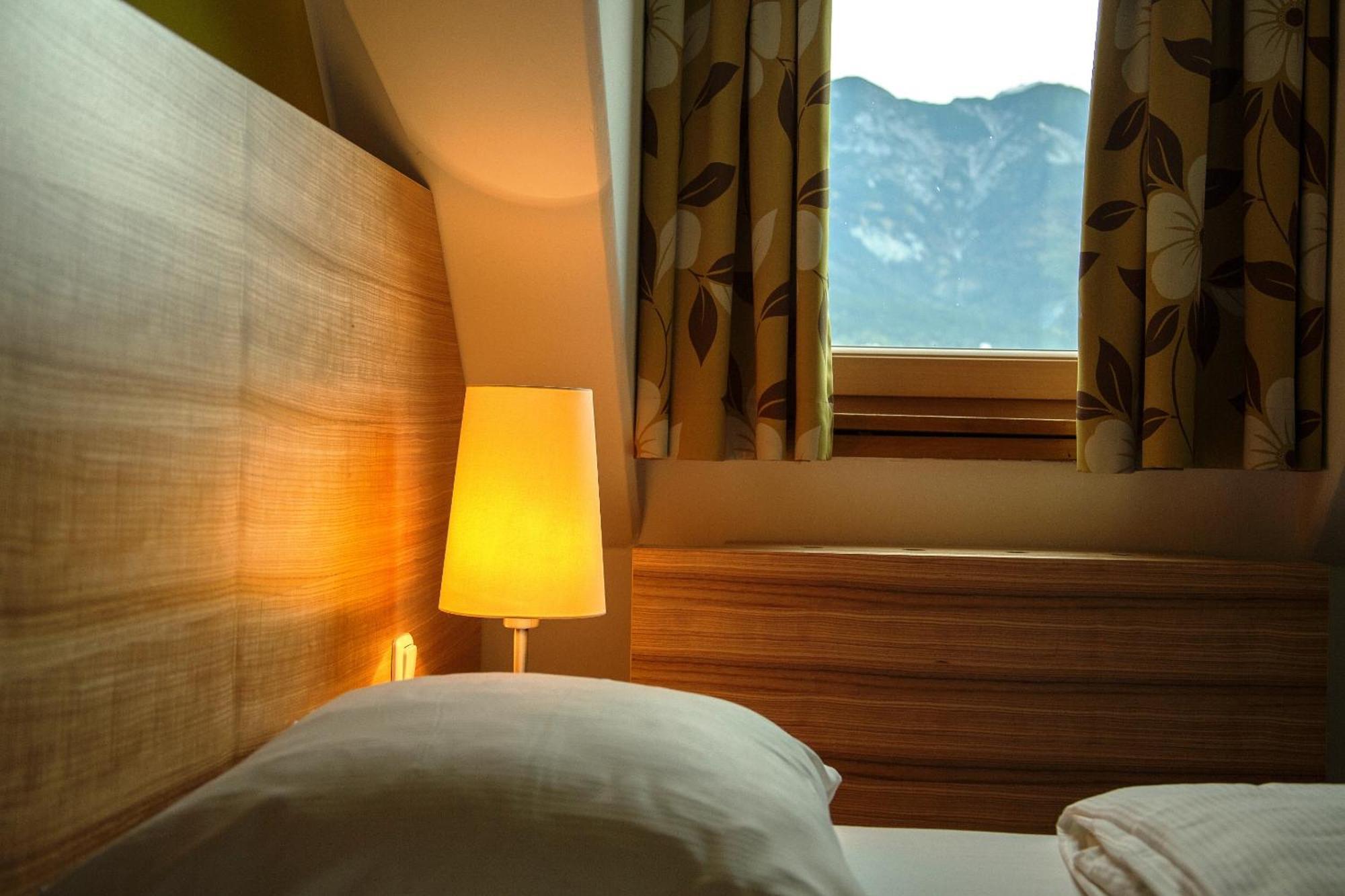 Alphotel Innsbruck Room photo